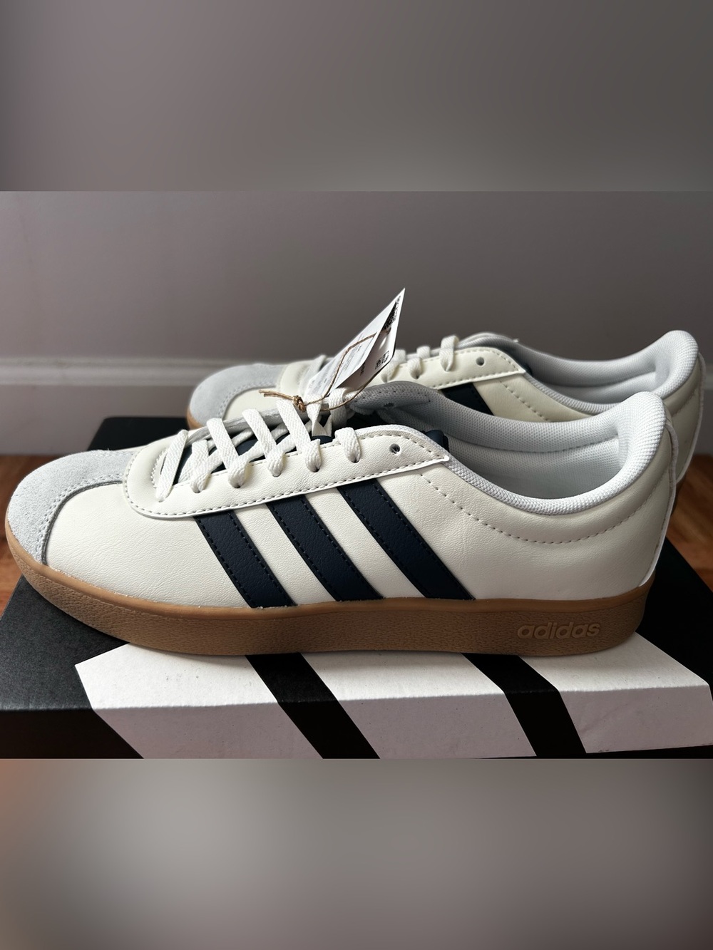 Adidas Women’s VL 3.0 Court Base Sportswear Sneakers Shoes White Navy size 8 1/2